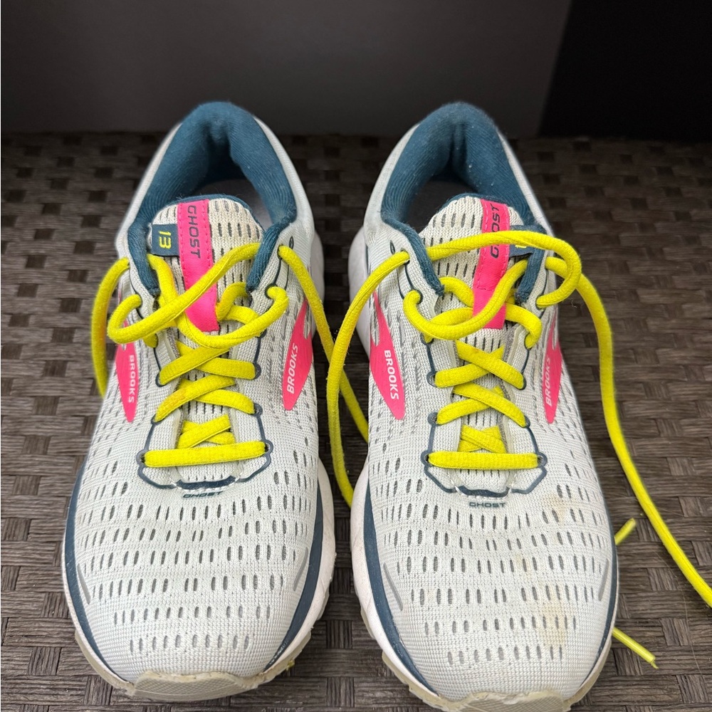 Brooks Ghost 13 Shoes with Neon Yellow and Pink